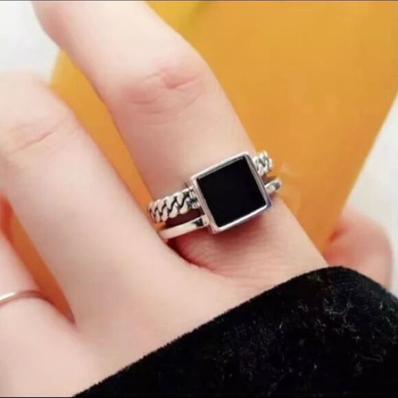Insta Black Sterling Silver Chain Ring - Picture 4 of 6